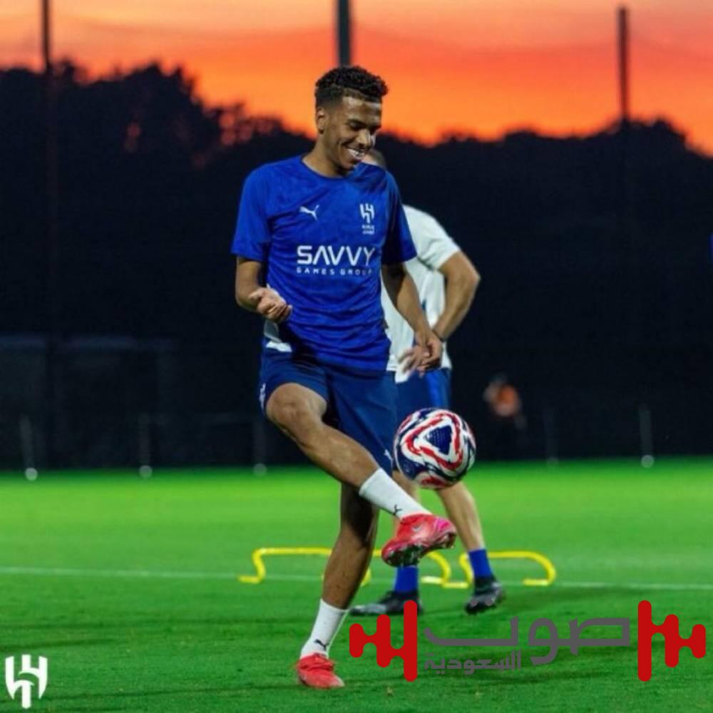 اللعب أساسياً أو الانتقال.. ومصادر «عكاظ» تكشف مستقبل «الجوير» مع الهلال