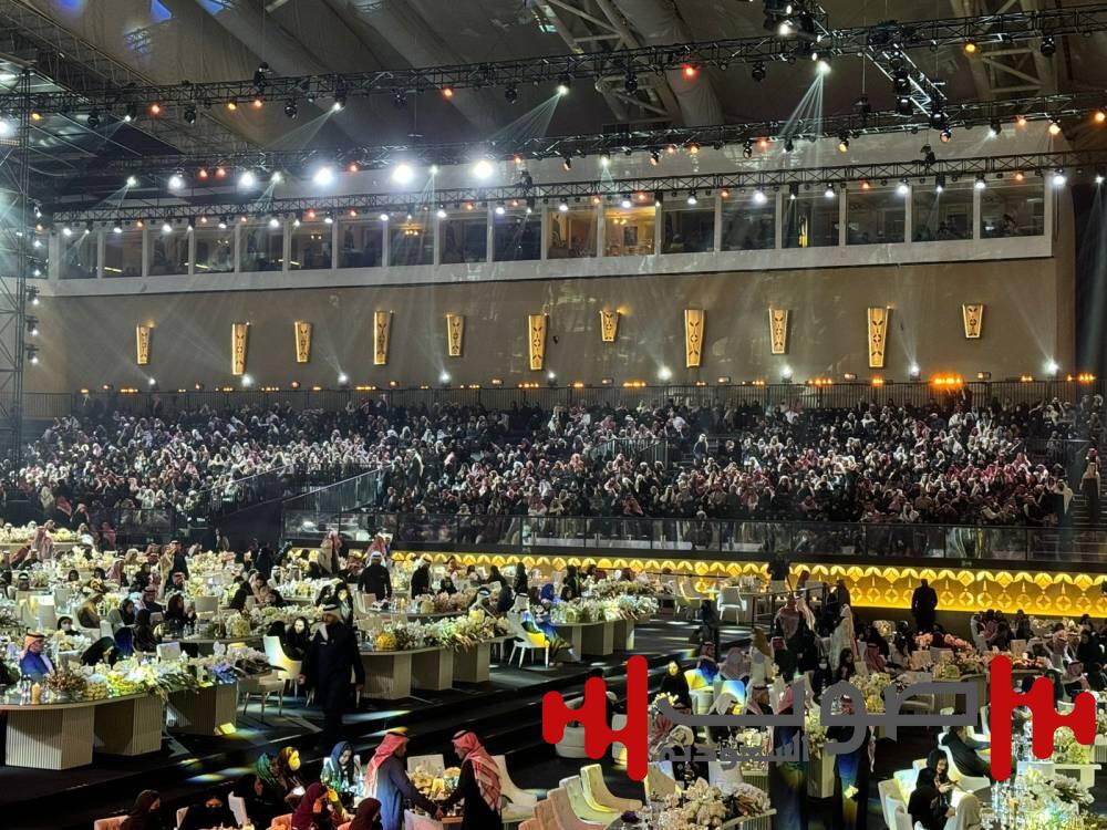 محمد عبده يكشف لـ«عكاظ» عن عمل مكبّل جديد