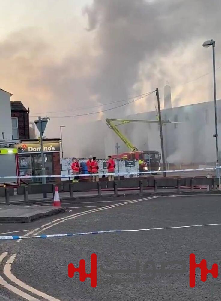 حريق هائل في ميدلتون.. سلطات مانشستر تحذر من غازات بطاريات الليثيوم