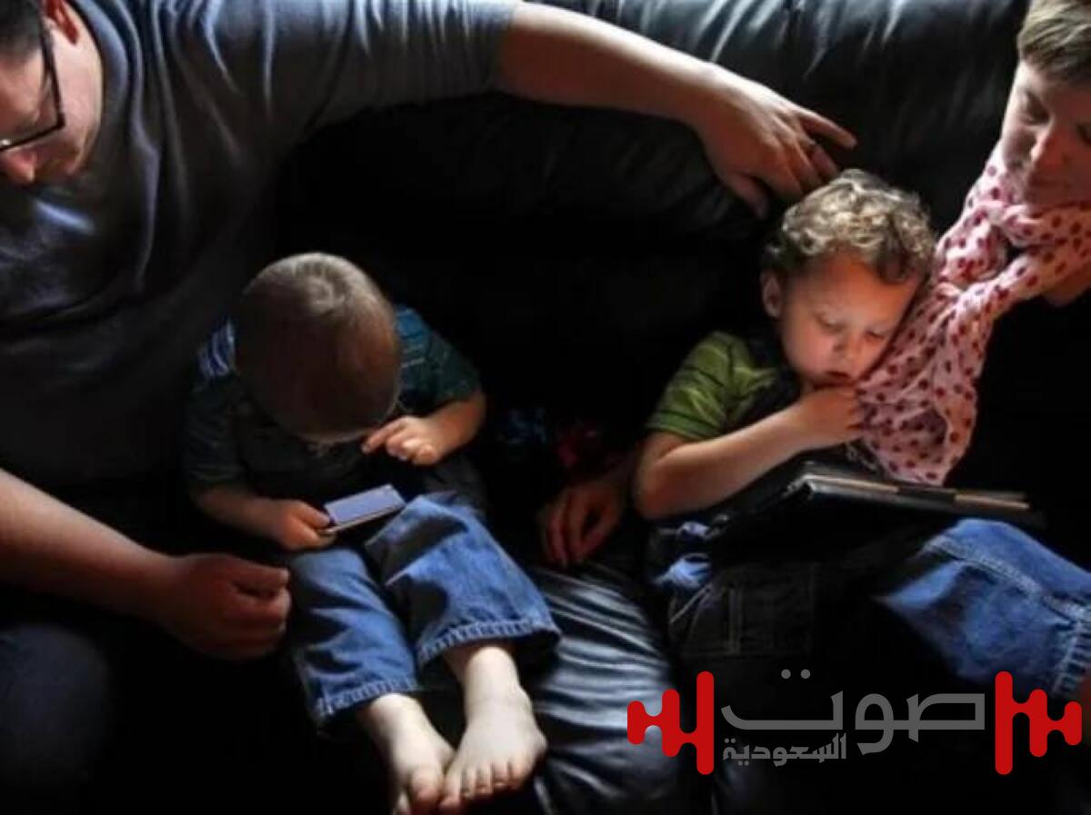 دراسة: إفراط الأطفال في استخدام «التواصل» يُغير سلوكياتهم للعنف