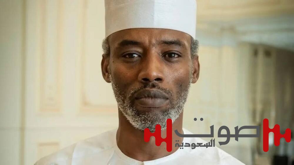 لماذا احتجز الرئيس التشادي مدير مكتبه ؟