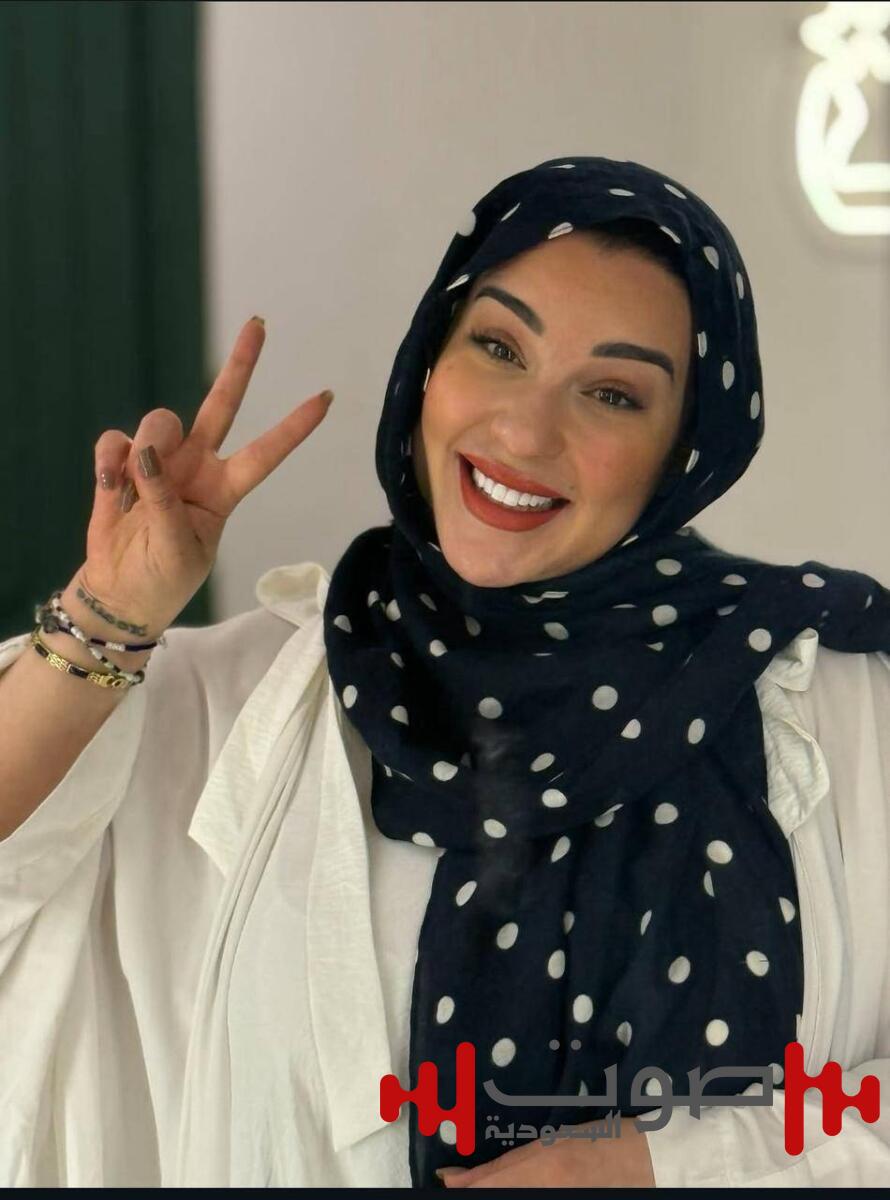 ابنة شريف منير ترتدي الحجاب مجدداً.. ما القصة؟