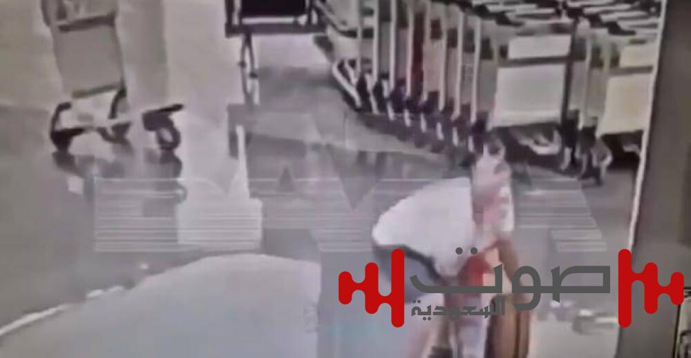 جريمة تهز موسكو.. اعتداء وحشي على طفل إيراني في مطار شيريميتيفو