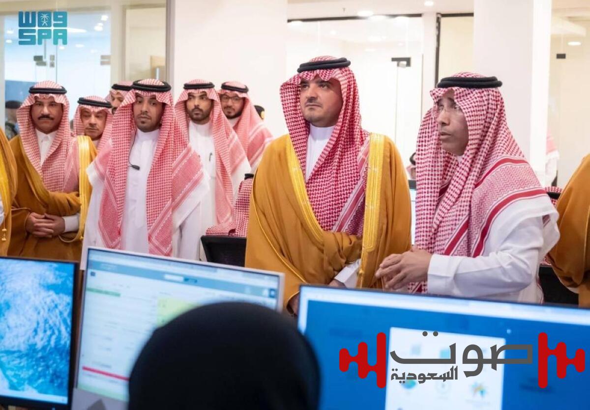 عبدالعزيز بن سعود يتابع سير العمل في وكالة وزارة الداخلية للأحوال المدنية