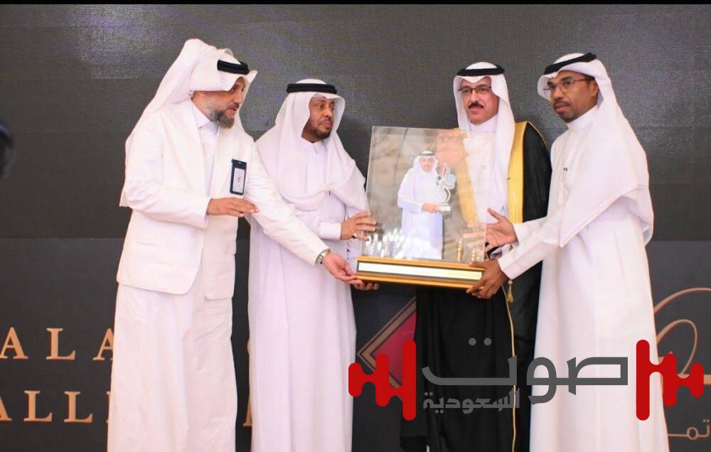 في ليلة الوفاء.. «تعليم جدة» يودّع معجب الزهراني