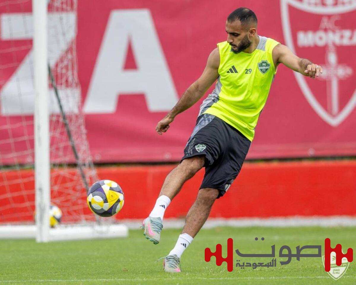 استبعد من حسابات «يايسله».. محمد المجحد يكسر عقده مع «الأهلي» وينتقل إلى «العُلا»