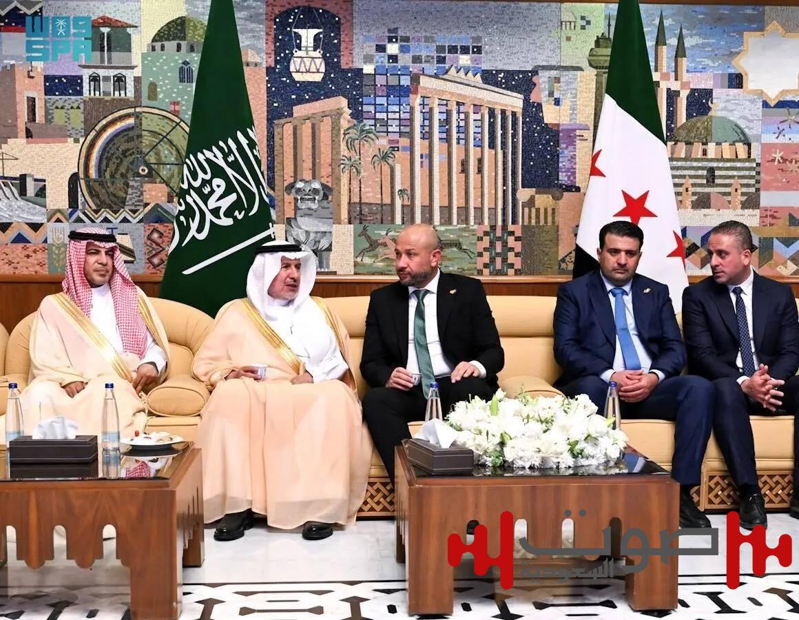 الربيعة يصل سورية لتوقيع مشاريع إنسانية وتسيير الجسر الإغاثي