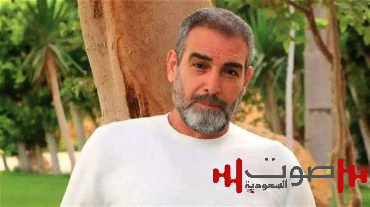 أحمد عبدالعزيز يلجأ إلى القضاء في واقعة أزمة مصافحة شاب.. ما القصة؟