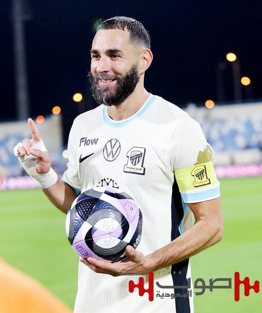 بنزيما يواصل التألق مع العميد بـ«الهاتريك الثالث» في دوري روشن