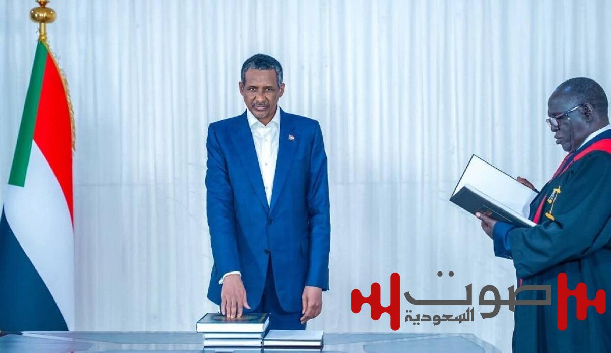 شبح الانقسام يهدد السودان.. حميدتي يؤدي اليمين رئيساً لحكومة موازية
