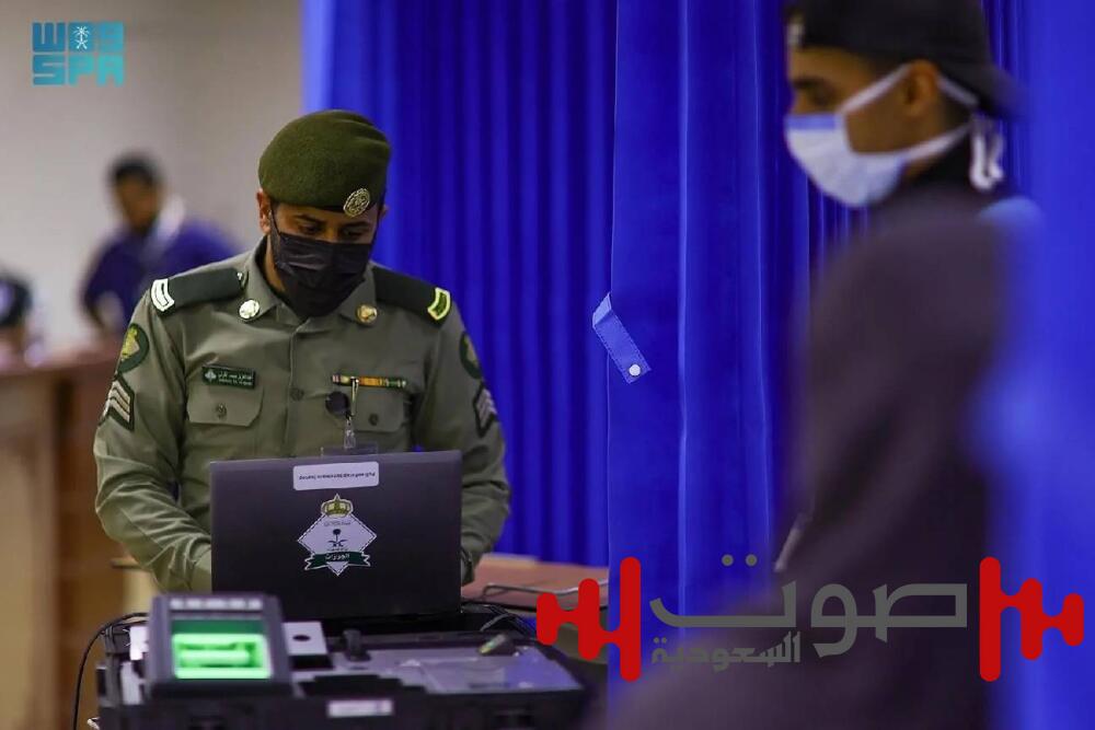 «الجوازات» تتحقق من هوية التائهين والمنوَّمين من خلال الخدمات الإلكترونية المتنقلة