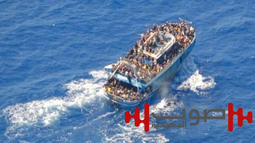 نجاة 62 مصرياً من الغرق في رحلة هجرة غير شرعية