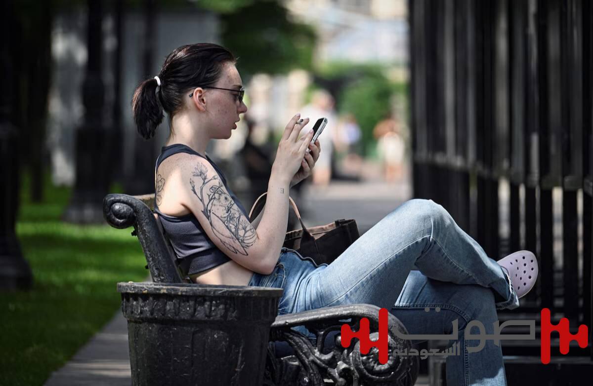 في معركة السيطرة على التكنولوجيا.. روسيا تستبدل «واتساب» بتطبيق محلي