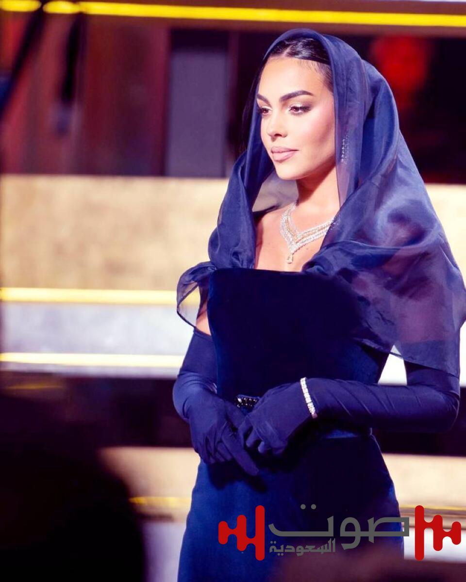 أم ألانا وأبو جونيور.. قصة حب تكتمل في الرياض