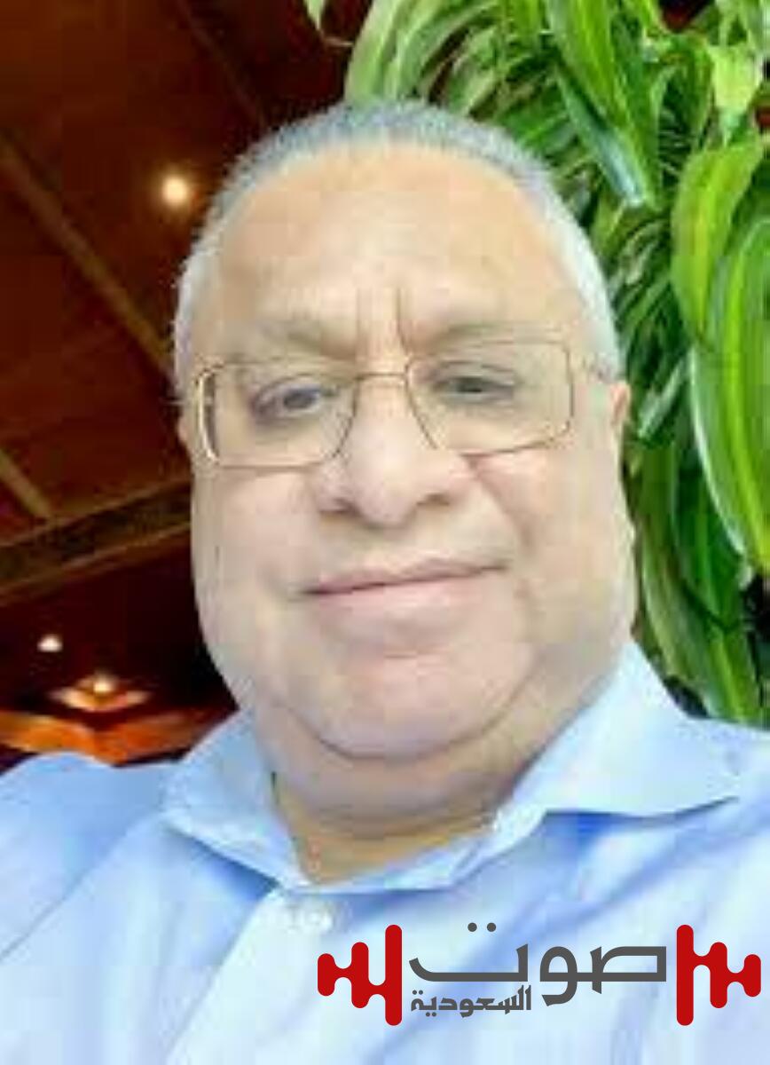 المثقف حالماً على سرير أوهامه