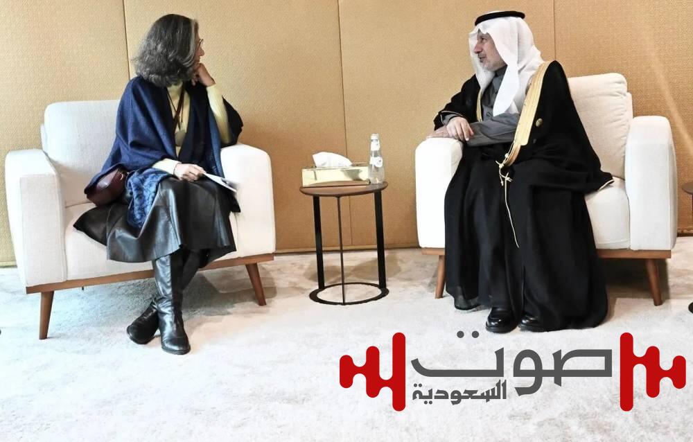 الربيعة يبحث الشؤون الإغاثية والإنسانية مع المدير التنفيذي لبرنامج الأمم المتحدة للمستوطنات البشرية