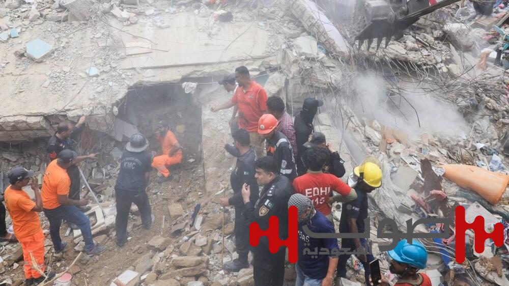 مصرع 7 أشخاص في انهيار مبنى في باكستان
