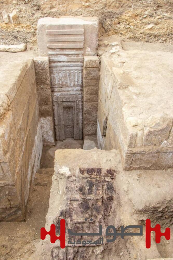 «باب وهمي» يقود مصر لكشف أسرار «سقارة» !