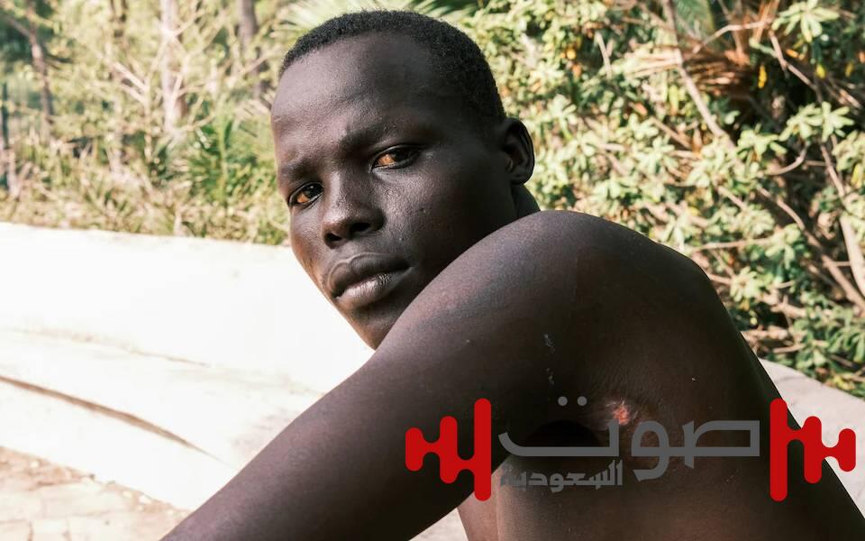 سباحة نحو الحياة.. شاب من جنوب السودان ينجو في البحر المتوسط