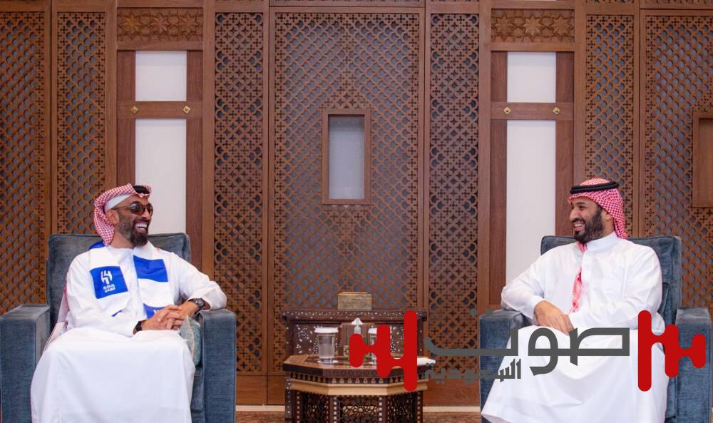 ولي العهد يبحث مع نائب حاكم أبوظبي العلاقات في مختلف المجالات وسبل تطويرها