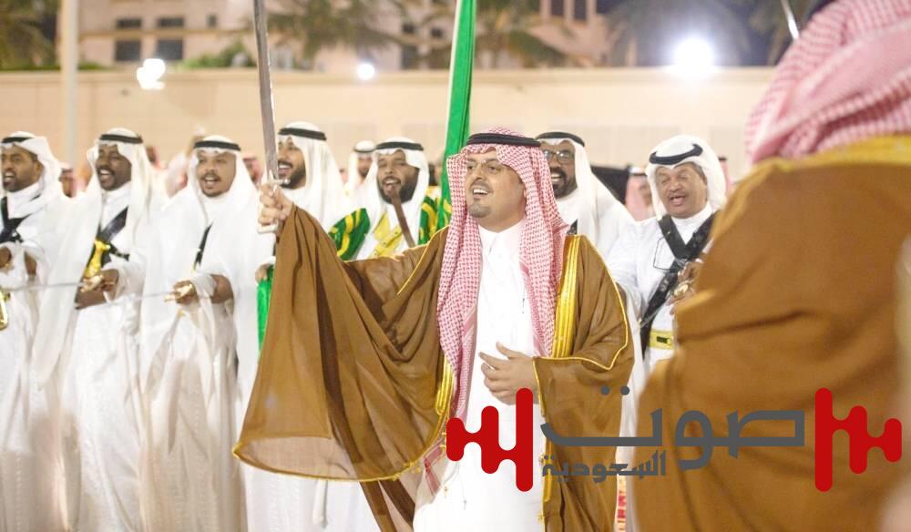 فلكلور سعودي وعروض شعبية ابتهاجاً بالذكرى المجيدة