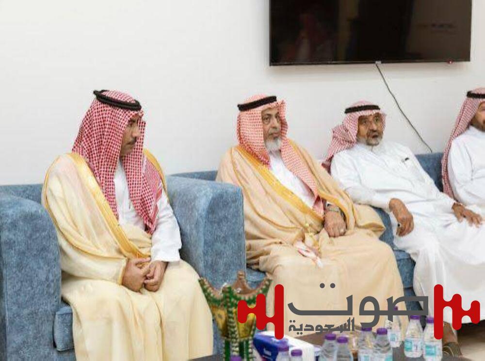 أهالي الطوال يقيمون الإفطار الرمضاني في المركز الحضاري