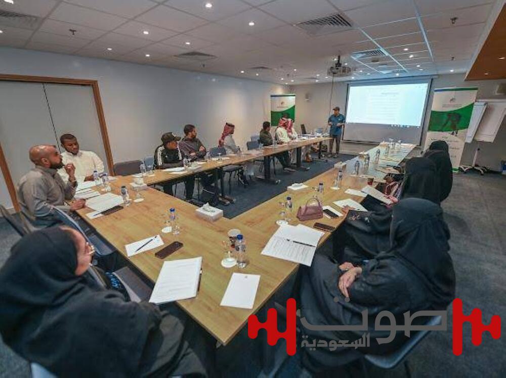 15 حكماً يجتازون «دورة المستجدين» لكرة الهدف