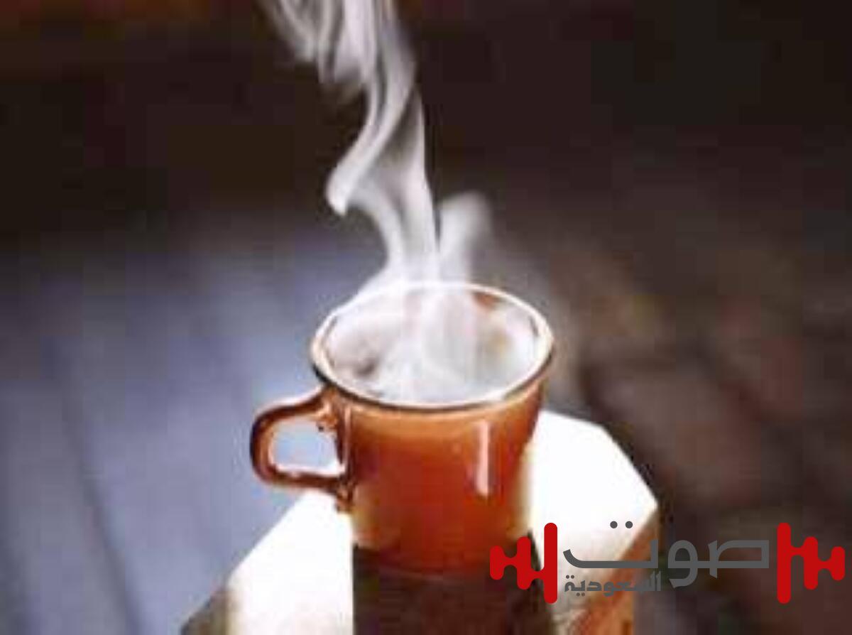 المشروبات الساخنة.. خطر خفي على المريء