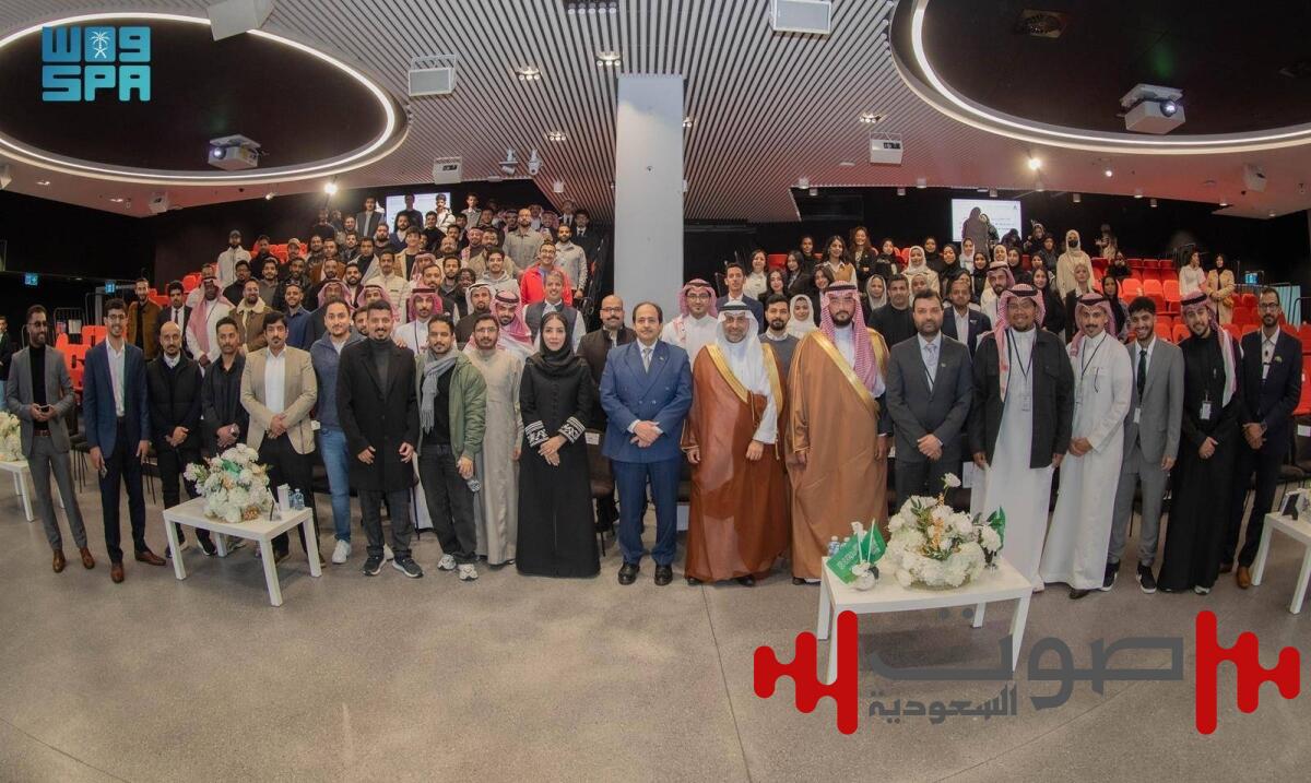 وزير الصحة للدارسين في أستراليا: أنتم سفراء بلدكم ومستقبلها